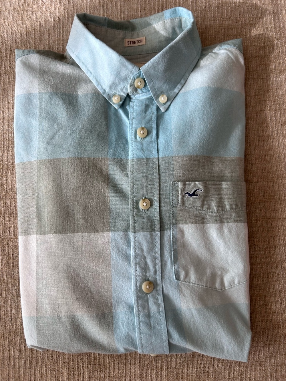 Hollister Men's Button-Down Plaid Shirt in Light Blue and Gray